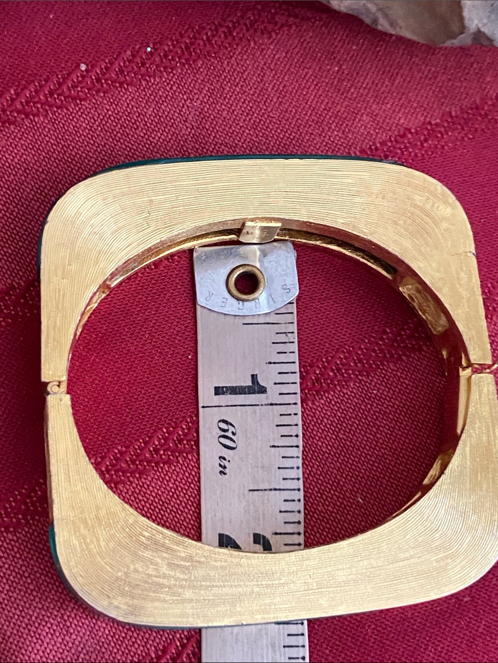 Vintage 70s Gold Brushed & Green Acrylic Hinged Square Clamper Bracelet - Picture 8 of 12